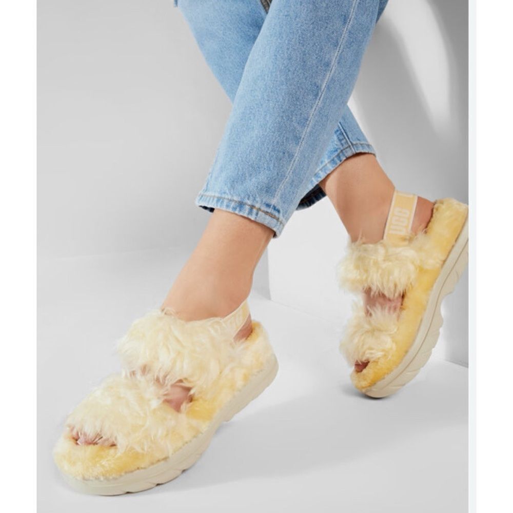 UGG Flutt Sugar sandals in YELLOW Size 7 / New No Box - Picture 2 of 9